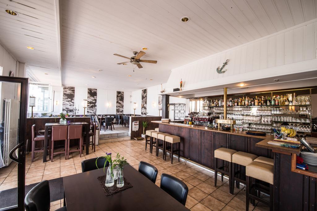 קונסטנץ Hotel Am Yachthafen מראה חיצוני תמונה